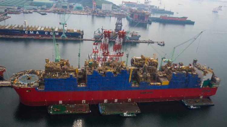 Shells First Floating LNG Tech. Arrives in Australia