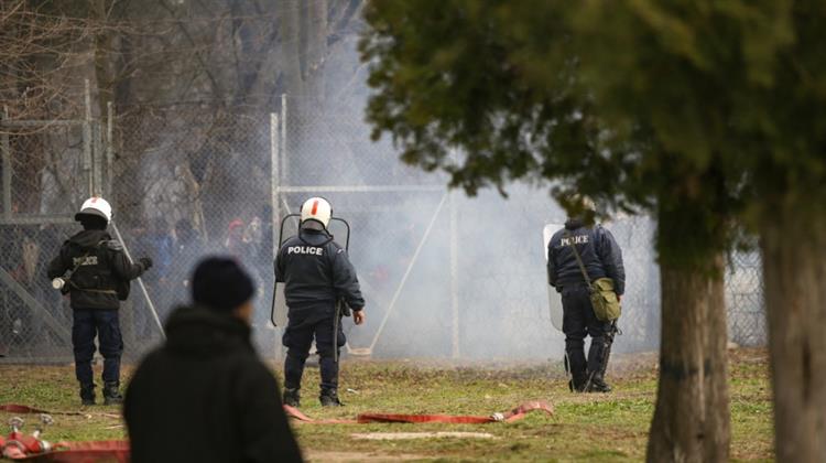 Έβρος: Νέος Γύρος Επεισοδίων με Παράνομους Μετανάστες που Θέλουν να Περάσουν τα Σύνορα - Σύγκληση του Συμβουλίου ΥΠΕΞ της ΕΕ Ζήτησε ο Δένδιας