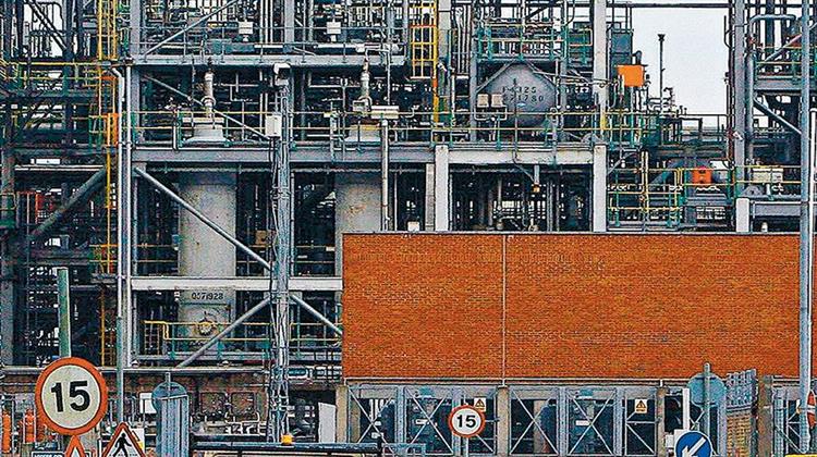 Αλλάζει το Ενεργειακό Τοπίο στην Ευρώπη: Η Shell Κατασκευάζει το Μεγαλύτερο Εργοστάσιο Υδρογόνου στην Ολλανδία