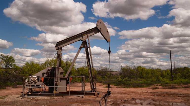 US Crude Output Grows 11% in 2019: Energy Info. Admin.