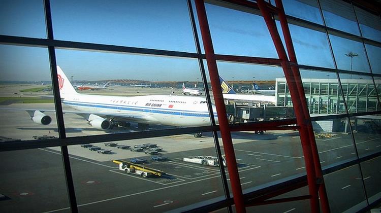 Κορωνοϊός: Περισσότερες από Χίλιες Πτήσεις Ακυρώθηκαν στα Αεροδρόμια του Πεκίνου