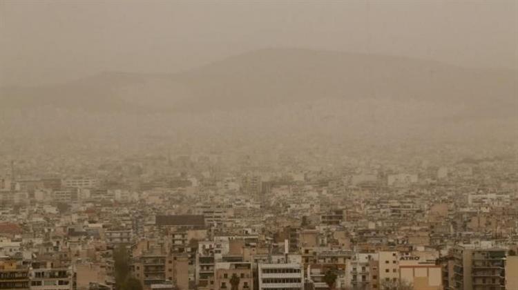 Χαμηλή η Ποιότητα του Αέρα σε Ελλάδα και Ανατολική Μεσόγειο λόγω των Πολλών Μικροσωματιδίων από τις Πυρκαγιές