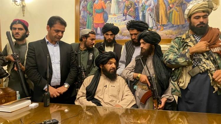 Αφγανιστάν: Οι Ταλιμπάν στην Καμπούλ, οι Μουτζαχεντίν (πάλι) στην Εξουσία