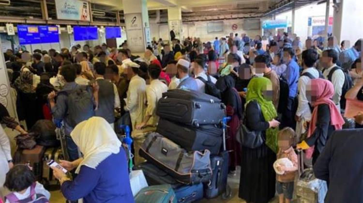 Χάος στο Αεροδρόμιο της Καμπούλ, Πραγματοποιούνται Μόνο Πτήσεις Απομάκρυνσης Ξένων και Αφγανών πολιτών