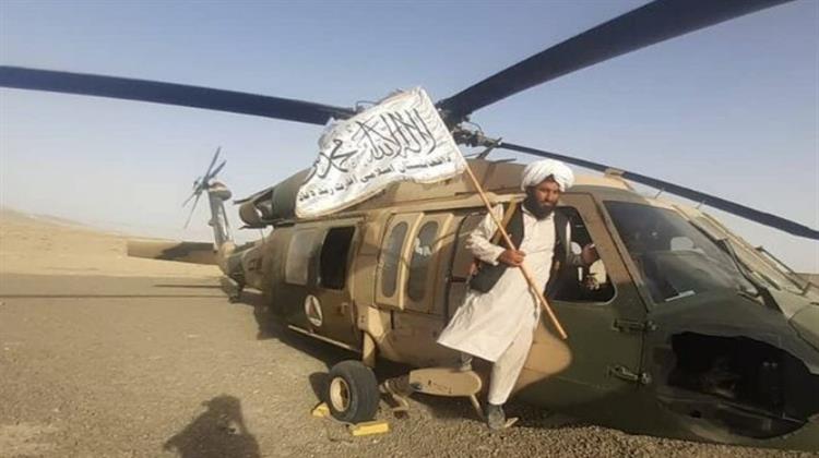 Το Δίλημμα του Μπάιντεν: Να Απομακρύνει Αφγανούς ή Eλικόπτερα;