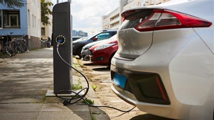 Ερευνα ΕΥ: Το 41% που θα Αγοράσει Αυτοκίνητο το 2022 θα Προτιμήσει Ηλεκτρικό