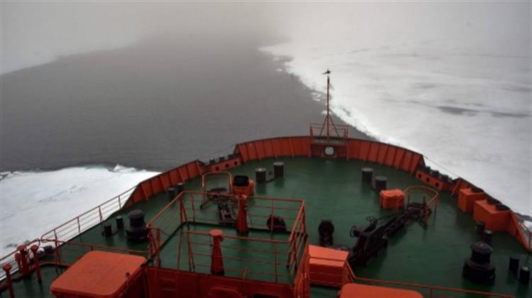 Ρωσία-Αρκτική: Η Μόσχα Σχεδιάζει να Aπαγορεύσει την Xρήση του Βορείου Περάσματος σε Ξένα Πλοία που Μεταφέρουν Ρωσικούς Ενεργειακούς Πόρους