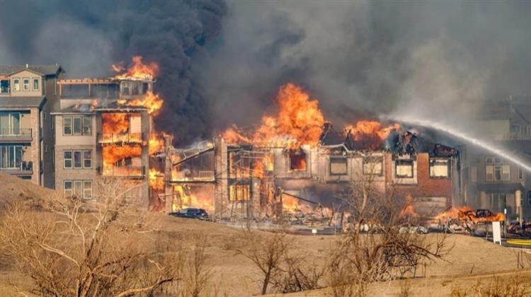 ΗΠΑ: Χιλιάδες Καλούνται να Εγκαταλείψουν τα Σπίτια τους Εξαιτίας Πυρκαγιάς στο Κολοράντο
