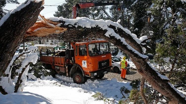 ΔΕΔΔΗΕ: 3.000 Νοικοκυριά Παραμένουν Χωρίς Ρεύμα