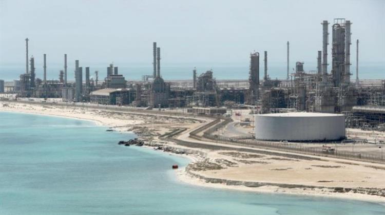 ΗΑΕ και Σαουδική Αραβία Κάνουν Αυτό Που τους Αναλογεί για να Ισορροπήσουν τις Αγορές Πετρελαίου