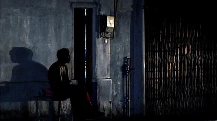 Σρι Λάνκα: Σβήνουν τα Φώτα στους Δρόμους για Εξοικονόμηση Ηλεκτρικής Ενέργειας