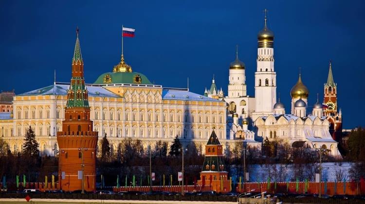 Κρεμλίνο: Ο Πούτιν Συζητάει τη Σύνδεση του Ρουβλίου με τον Χρυσό και Άλλα Αγαθά