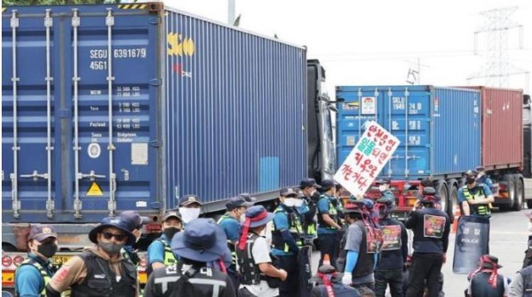 Νότια Κορέα: Ζημιές $1,24 δισ. στη Βιομηχανία Λόγω της Απεργίας των Οδηγών Φορτηγών