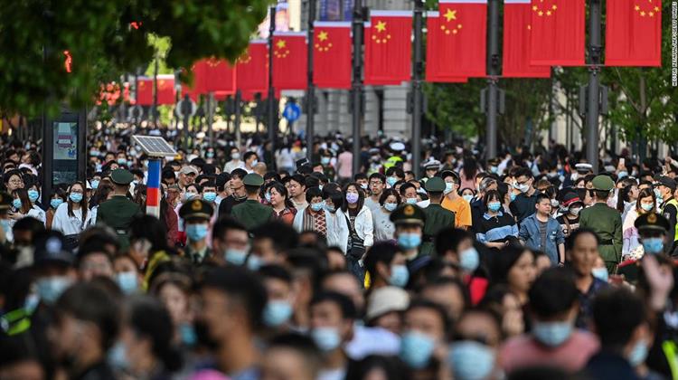 Σε Τροχιά Συρρίκνωσης ο Πληθυσμός της Κίνας