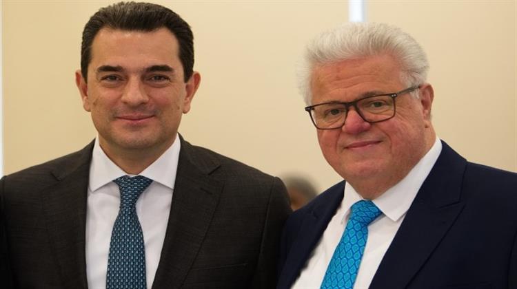 Κ. Σκρέκας: «Η Ελλάδα Πρώτη στην ΕΕ στη Συμμετοχή Φωτοβολταϊκών στο Ενεργειακό Μίγμα »