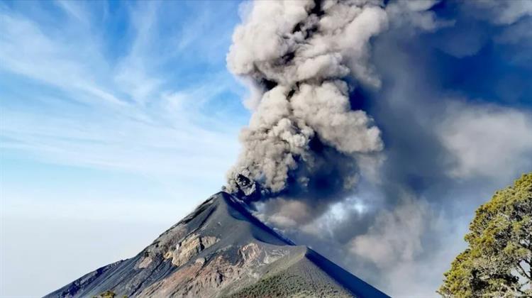 Γουατεμάλα: Πάνω από 1.000 κάτοικοι Απομακρύνονται μετά την Έκρηξη του Φουέγο