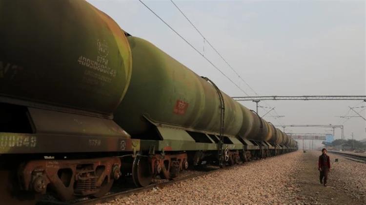 Δεκαπλασιάστηκαν οι Εισαγωγές Ρωσικού Πετρελαίου από την Ινδία Πέρυσι