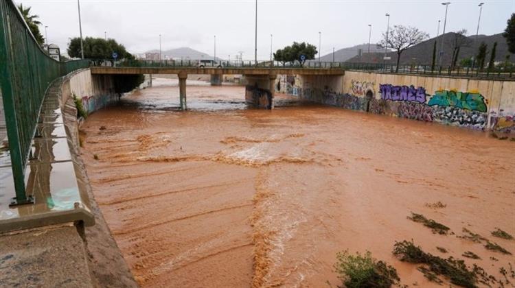 Ισπανία: Κατακλυσμιαίες Βροχές Έπειτα Από Μακρά Περίοδο Ξηρασίας