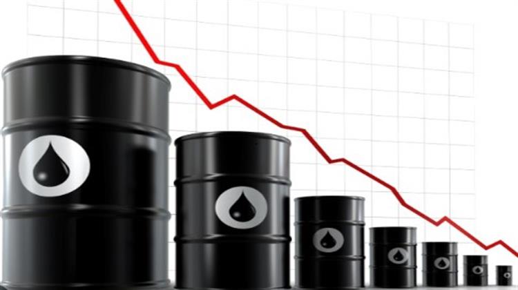 Πτώση 2% για το Πετρέλαιο στη Σκιά του ΟΠΕΚ και του Aμερικανικού Xρέους
