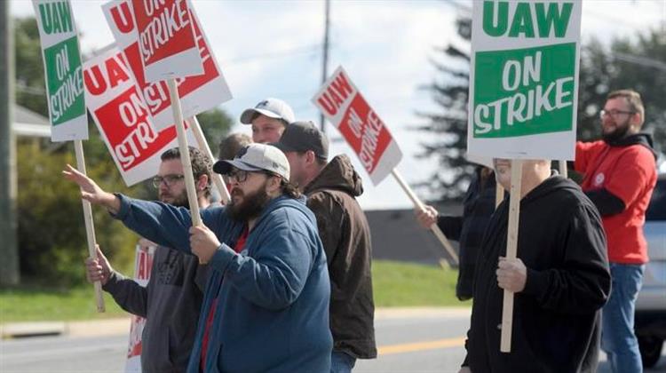 Καναδάς: Απεργούν Σχεδόν 4.300 Εργαζόμενοι στη General Motors