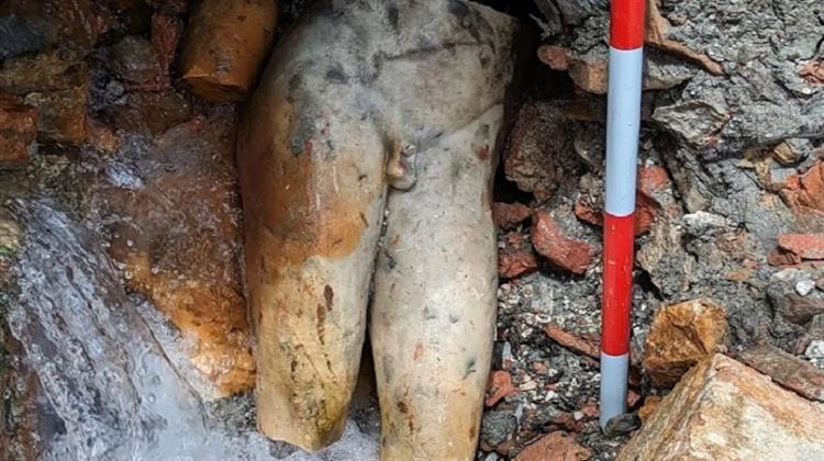 Έκπληκτοι Αρχαιολόγοι Ανακάλυψαν Άγαλμα του «Απόλλωνα Σαυροκτόνου» Δίπλα σε Αρχαίες Γεωθερμικές Πηγές