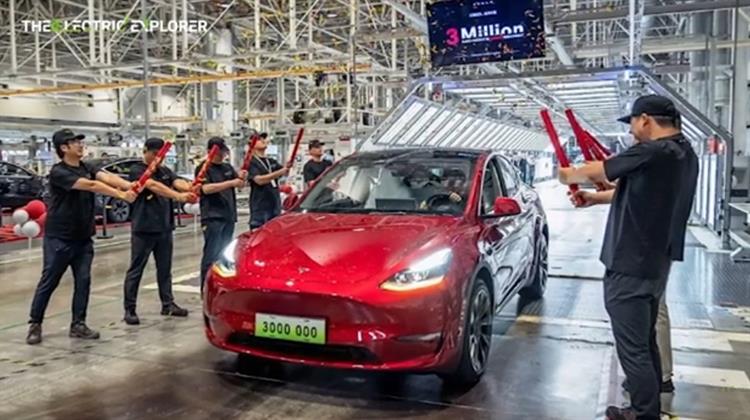 Tesla: To Gigafactory στη Σανγκάη Ολοκλήρωσε την Παραγωγή 3 Εκατομμυρίων EV με ένα Model Y