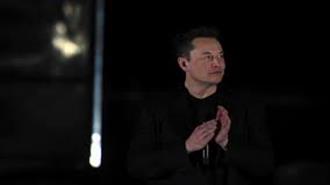 Ο Τραμπ Υπέρ Μασκ για το Άνοιγμα Εργοστασίου της Tesla