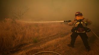 Μεγάλες Καμμένες Εκτάσεις και Νεκροί στις Ανεξέλεγκτες Πυρκαγιές της Καλιφόρνιας