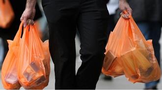 ΙΕΛΚΑ: Ουσιαστική Απαλοιφή της Λεπτής Πλαστικής Σακούλας στα Σουπερμάρκετ το 2021