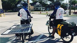 Διασχίζει τις ΗΠΑ με Μοτοποδήλατο που Παίρνει Ενέργεια από τον Ήλιο