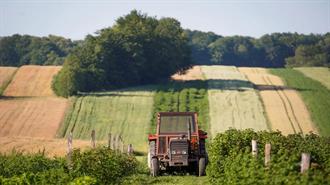 Πολωνία: Παραίτηση του Υπουργού Γεωργίας Εν Μέσω Οργής των Αγροτών για τις Εισαγωγές Ουκρανικών Σιτηρών
