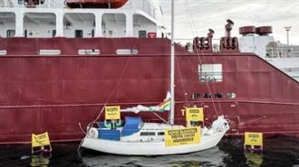 Η Greenpeace Mπλοκάρει την Aποστολή Λυμάτων με Δεξαμενόπλοιο από τη Νορβηγία